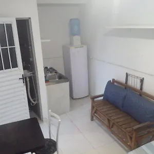 Kitnet Tipo Cozinha E Banheiro Privativos Bombinhas